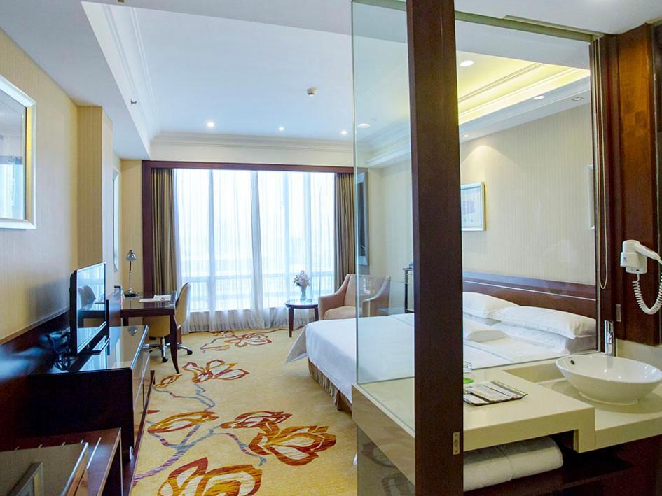 Vienna International Hotel Shenzhen Hua'Nan City Dış mekan fotoğraf